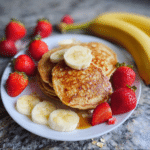 Banana and Morango Fit Pancake (Keto & High Protein!)