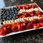 How to Make an American Flag Fruit Platter for July 4th